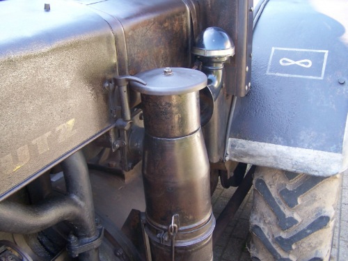 Deutz, type F2M315, 2 cilinder 4takt Deutz dieselmotor, 28 pk